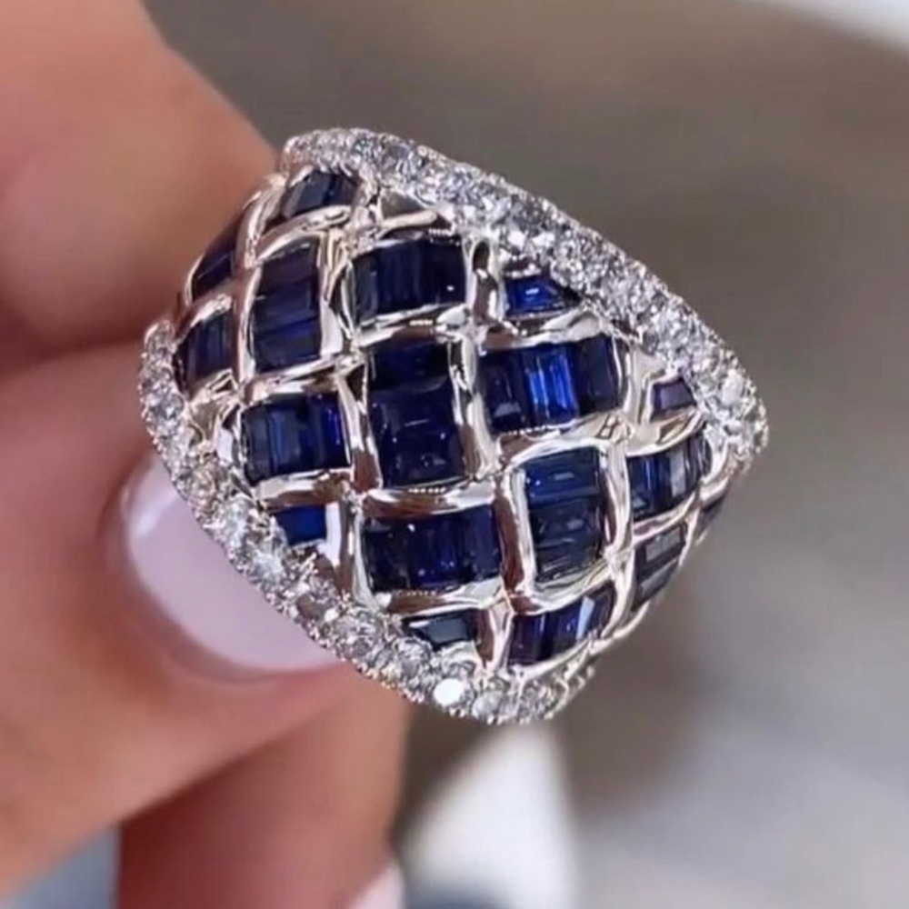 NEXTEARRINGS Luxury Basket Weave Baguette Cut Blue Sapphire Wedding Band